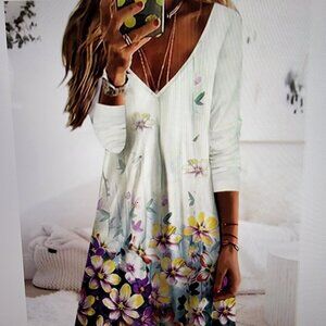 Floral V neck short dress 3/4 sleeves.